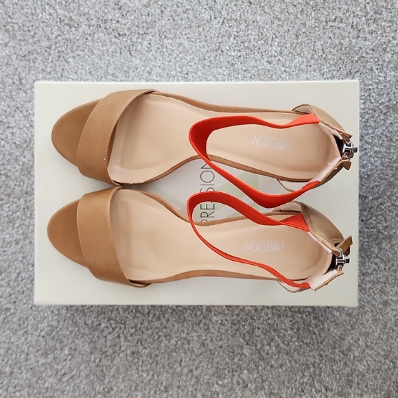 Expression Color Block Sandals, VGUC Sz 9 - Picture 2 of 7